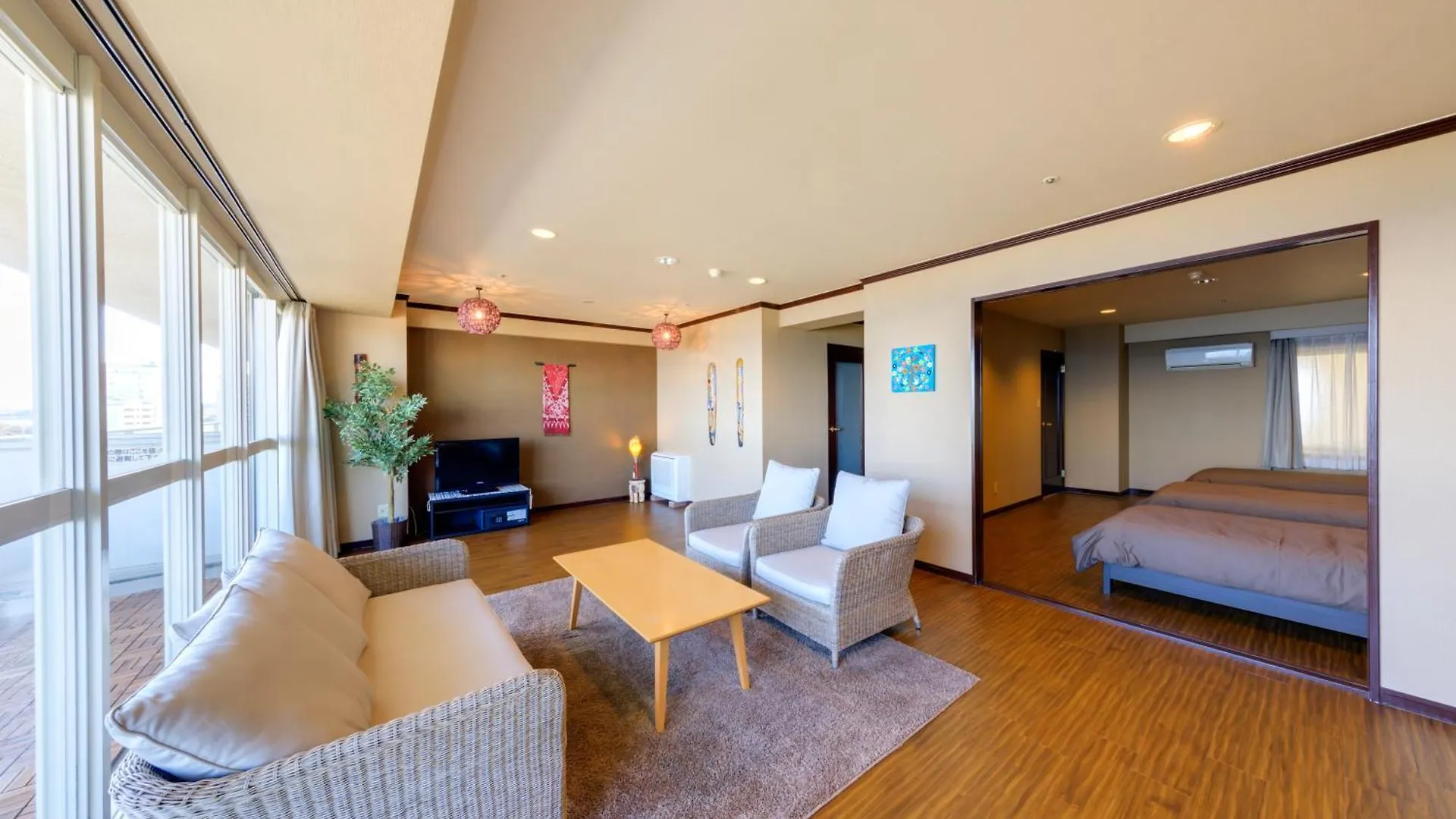 Maholova Minds Miura Hotel