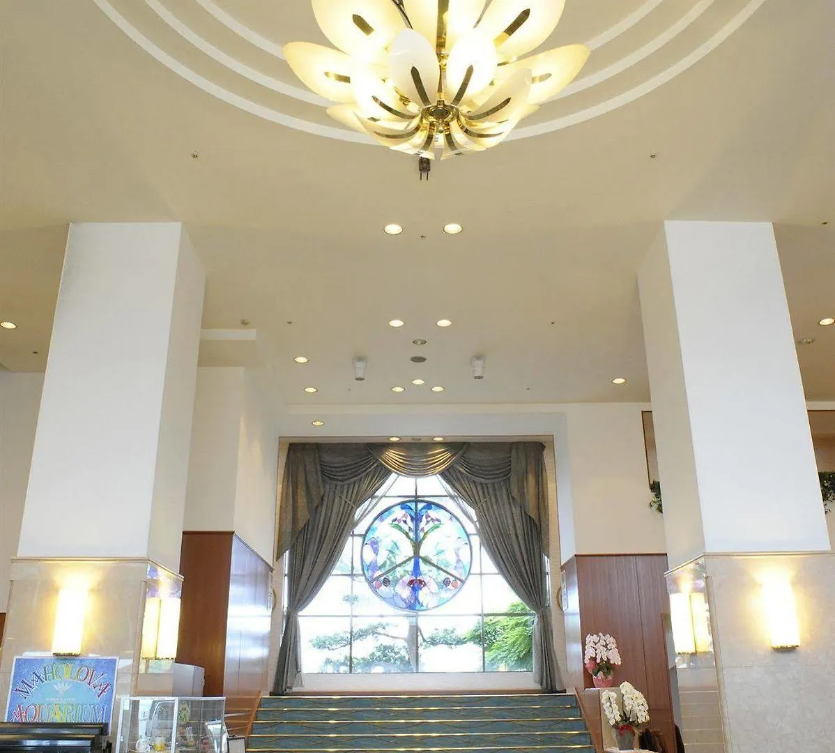 Maholova Minds Miura Hotel 3*,